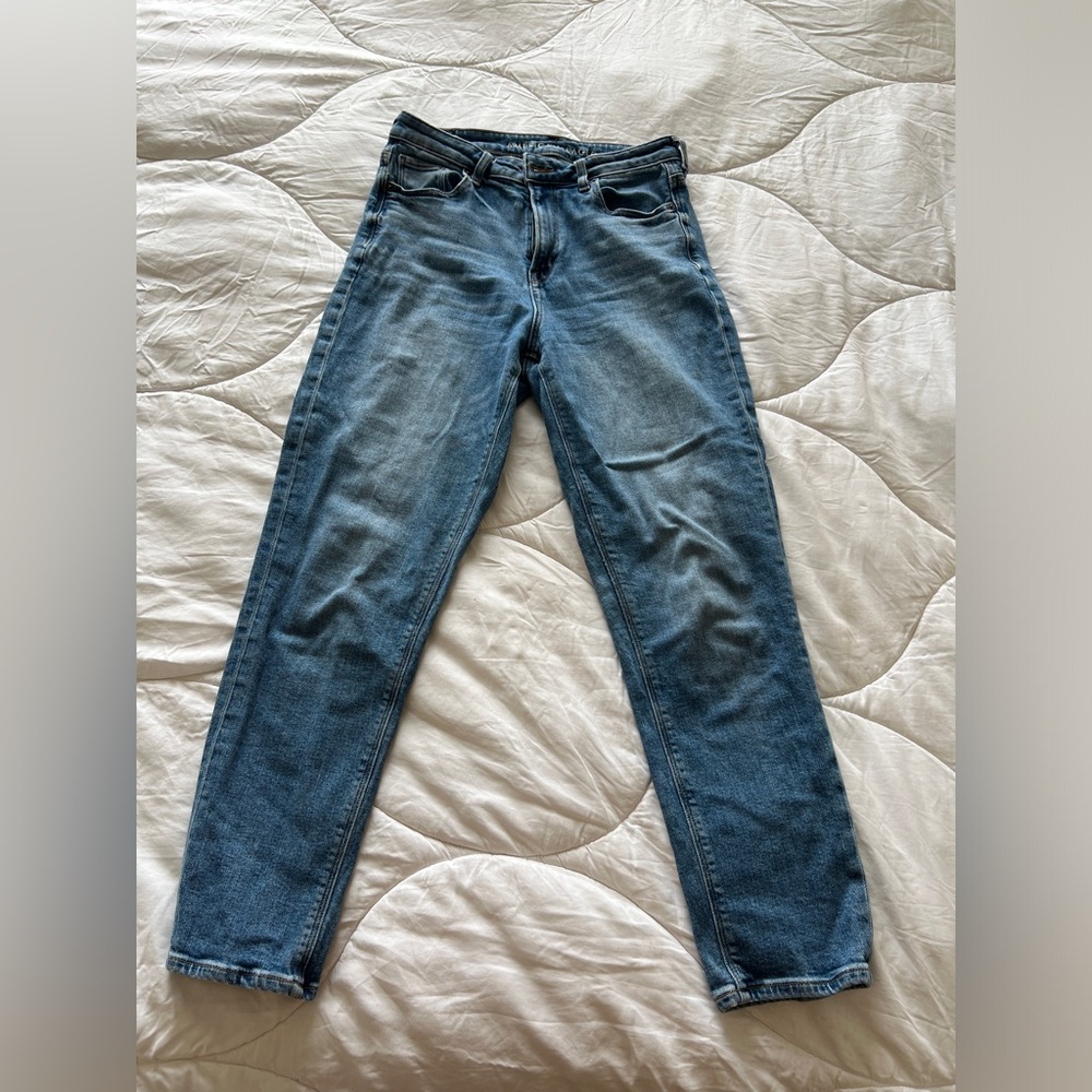 American Eagle Mom jeans